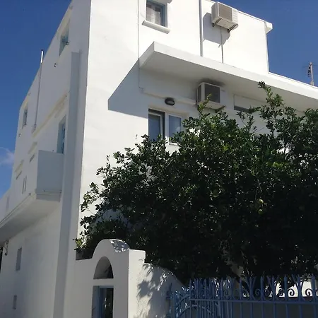 Pensión Spyros Páros
